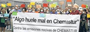 Un centenar de voces contra las emisiones de Chemastur